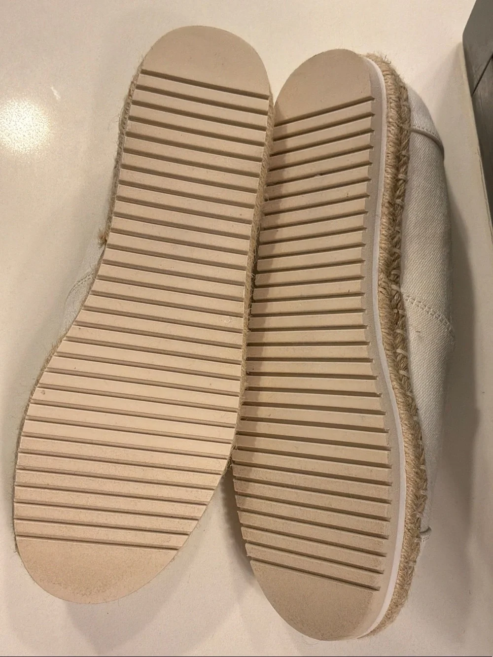 Toms slip platform
